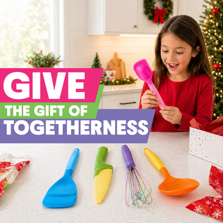 Crayola Kidchen™ Kut & Prep Set, 2-Piece Kitchen Prep Set with Kutnup™ Safety Knife & Silicone Cutting Mat